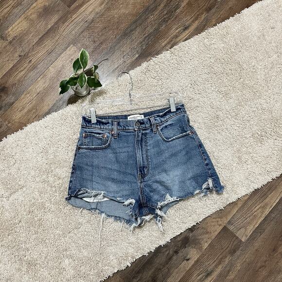 Abercrombie & Fitch Size 4 Distressed The Cut Off High Rise Shorts - Picture 1 of 4